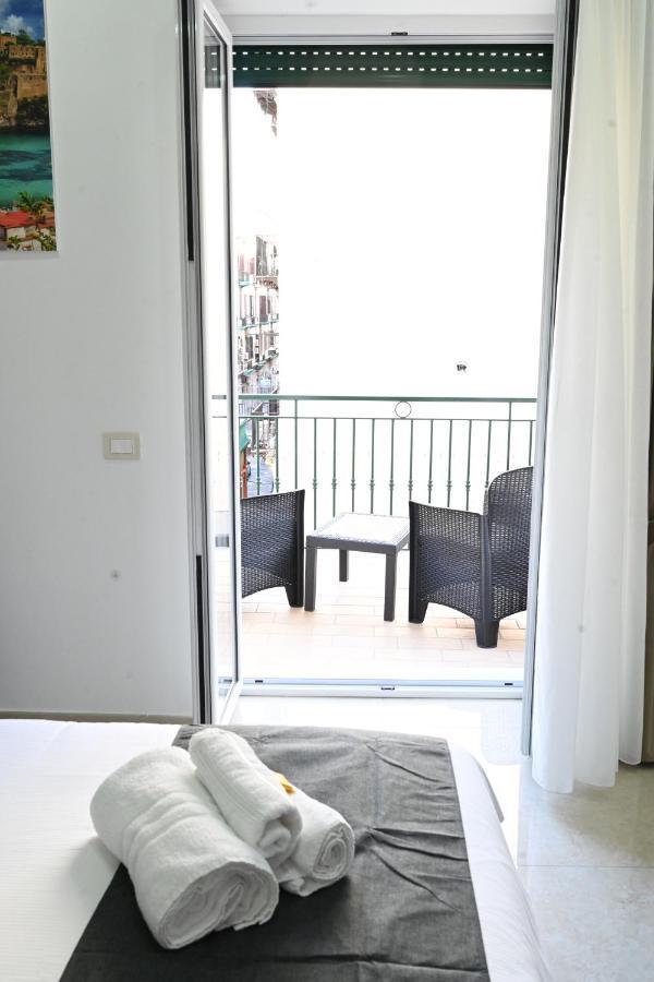 Solymar B&B Napoli Eksteriør bilde